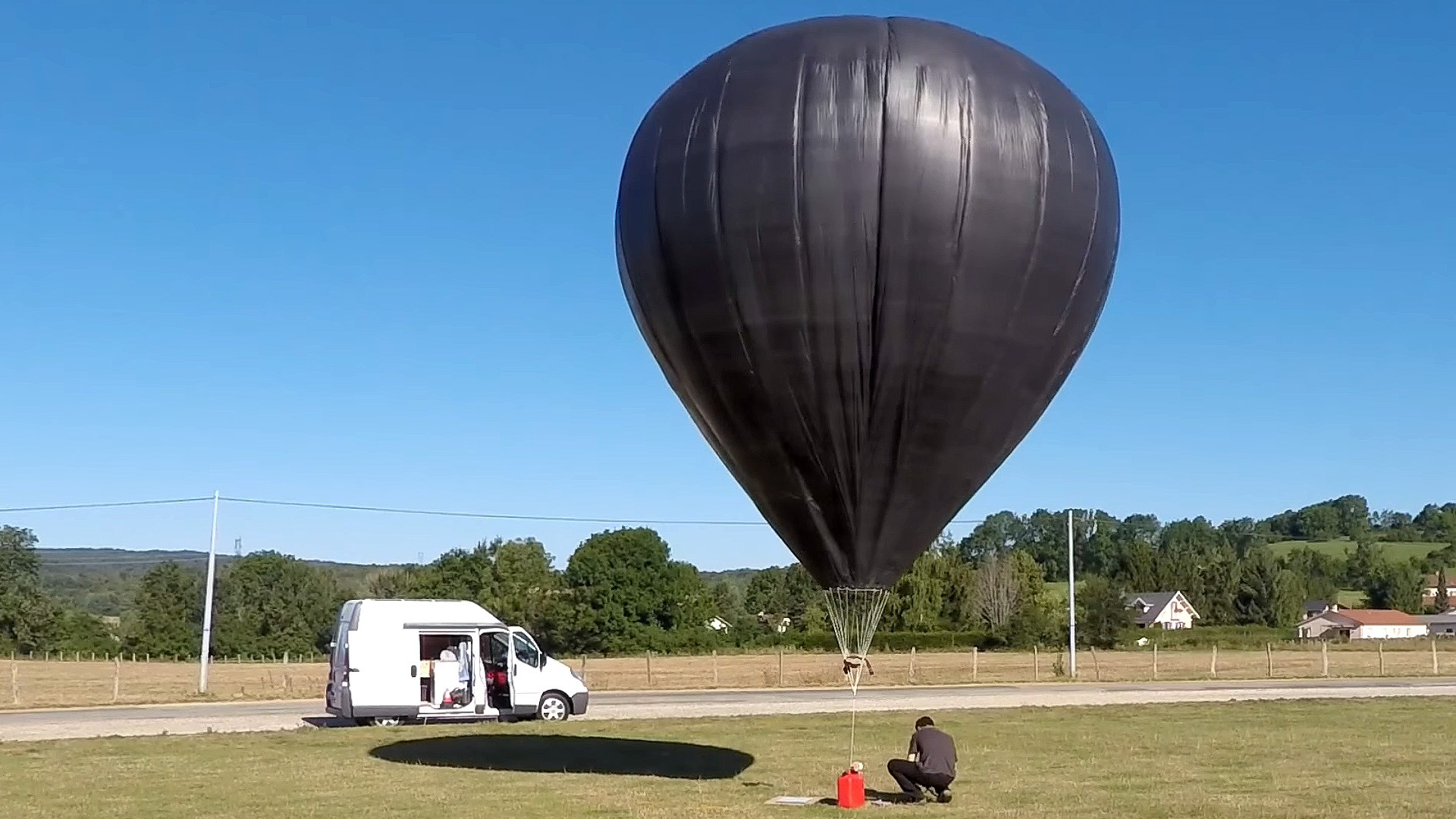 Préparation d'un vol du ballon solaire 67m3